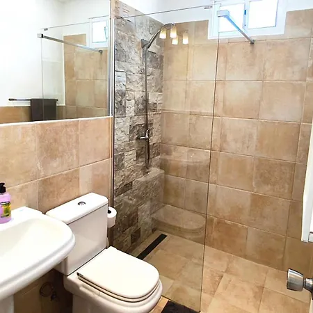 Palm Garden Apartment *